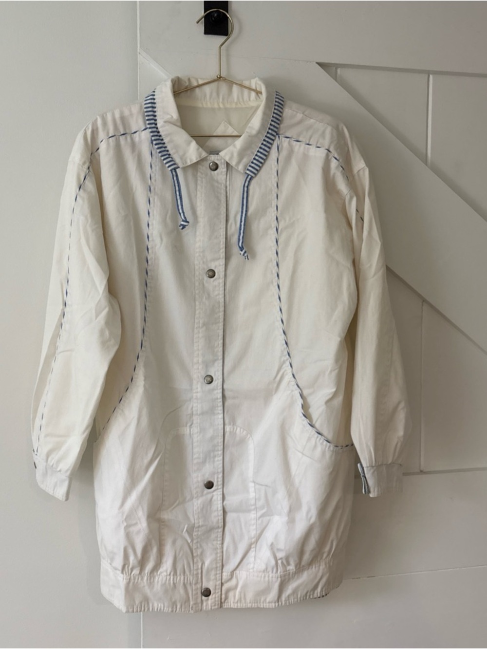 Be In The Current Seen Jacket Retro Women’s Size Medium White Blue Vintage Snaps